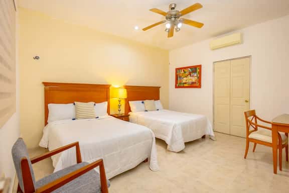 Spacious Double Bedroom | Pool, Gym & Terrace - Image 1