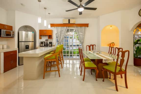 Spacious House | 4 BR | Pool, Gym & Terrace - Image 3
